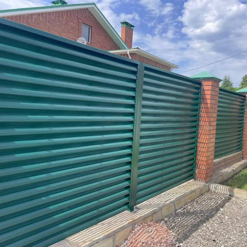 Фото 3 Забор Еврожалюзи RAL6005 Зеленый Мох двусторонний